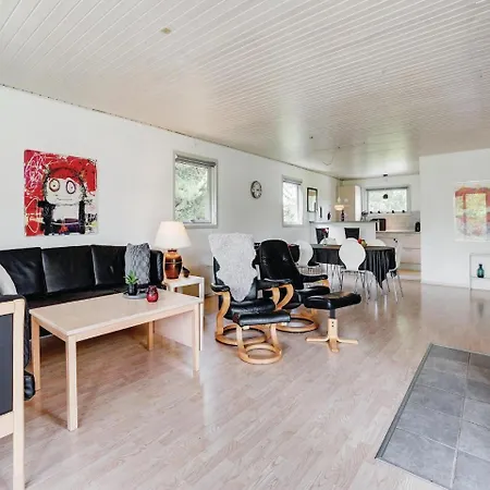 Holiday home Three-bedroom Holiday In Blavand