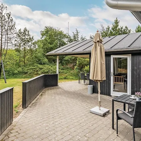 Three-bedroom Holiday In Holiday home *